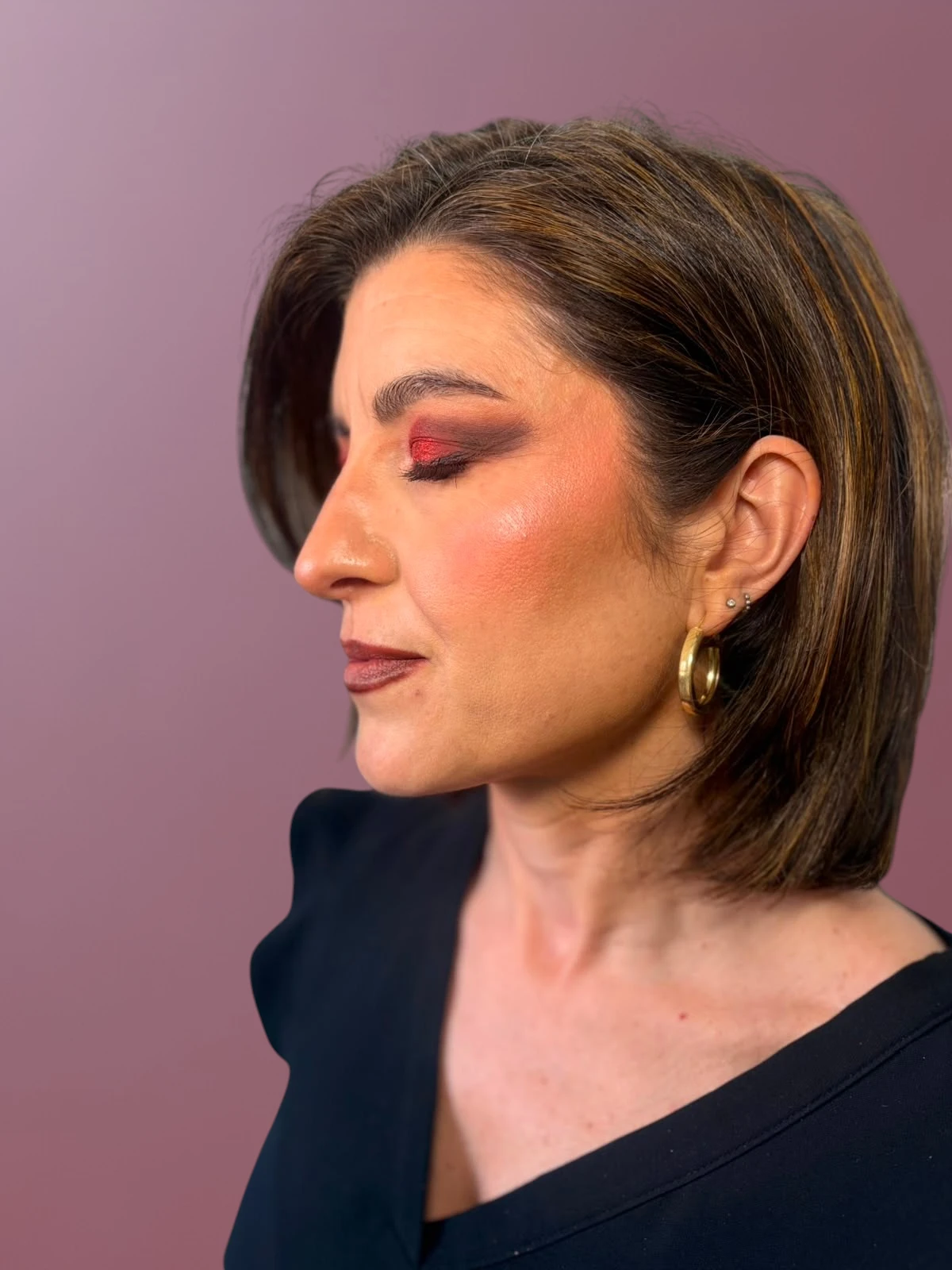 Maquillaje natural para ejecutivas, ponencias y sesiones de fotografía corporativa profesional en Madrid.
